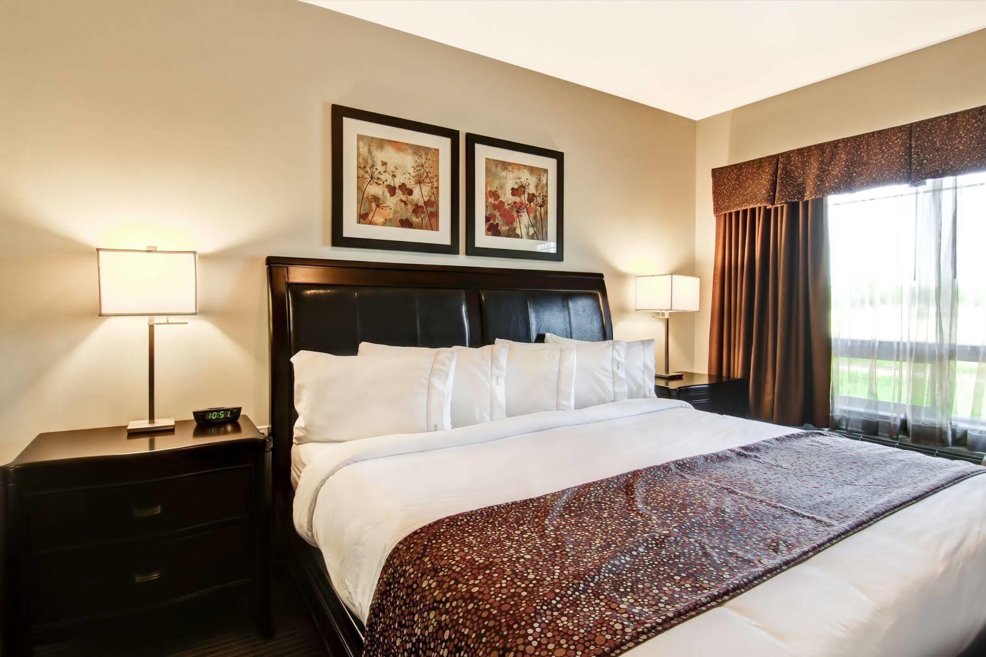 Canalta Hotel Tisdale Bagian luar foto