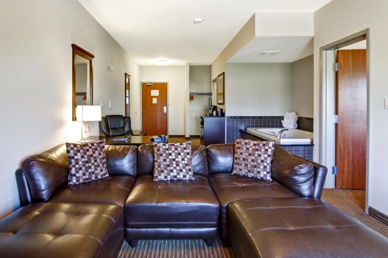 Canalta Hotel Tisdale Bagian luar foto